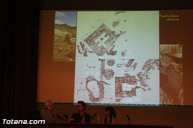 Charla Los ltimos descubrimientos de La Bastida