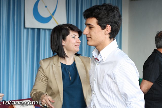 Ms de 120 alumnos de bachillerato del I.E.S. 