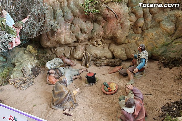 II Beln Solidario. Hdad de La Vernica. Navidad 2014 - 60