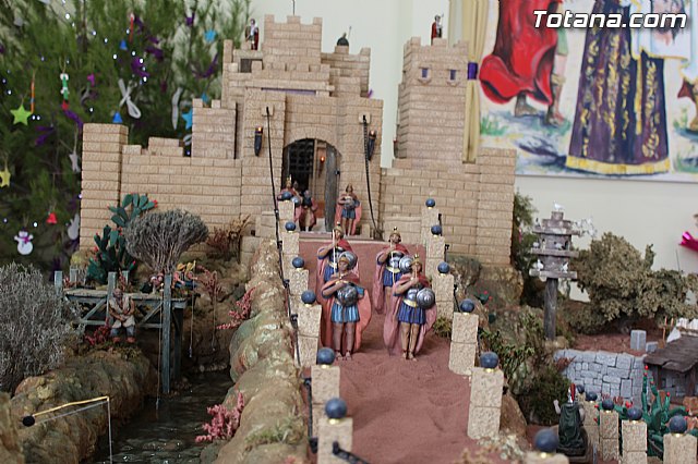 II Beln Solidario. Hdad de La Vernica. Navidad 2014 - 64