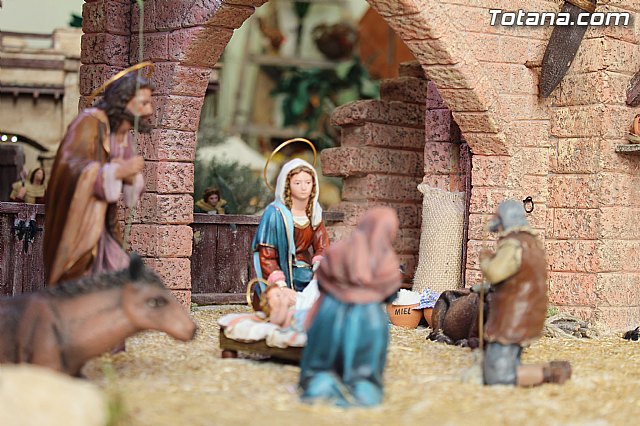 II Beln Solidario. Hdad de La Vernica. Navidad 2014 - 70