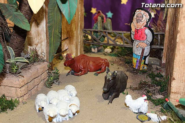 II Beln Solidario. Hdad de La Vernica. Navidad 2014 - 134