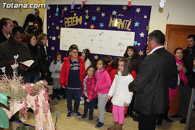 II Beln Solidario. Hdad de La Vernica. Navidad 2014 - 201