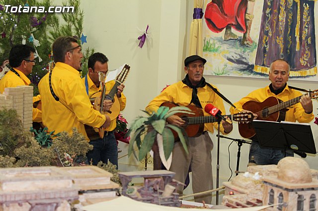 II Beln Solidario. Hdad de La Vernica. Navidad 2014 - 212