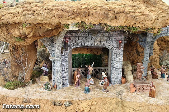 Beln solidario Hermandad de la Vernica 2015 - 9