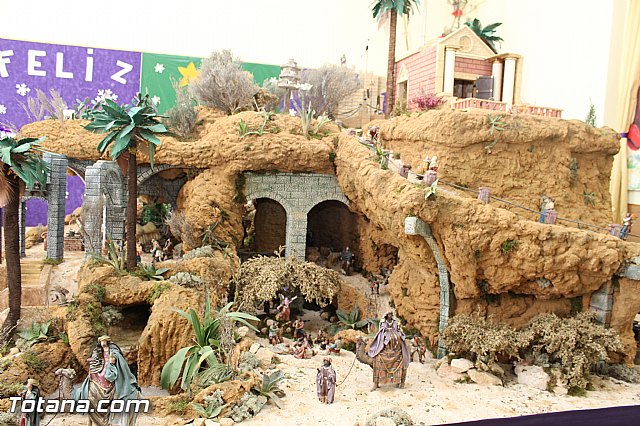 Beln solidario Hermandad de la Vernica 2015 - 15