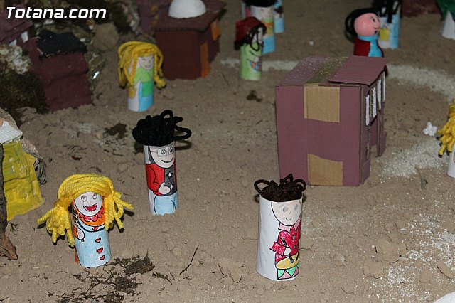 Beln infantil. Hdad. de Jess Flagelado. Navidad 2014 - 18