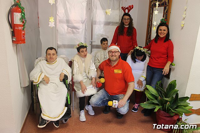 Los Centros de Da para la Discapacidad celebran el Beln Viviente  - 12