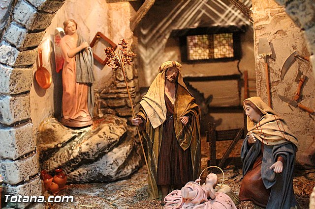 Beln Hdad de Santa Mara Cleof y Coronacin de Espinas 2016 - 32