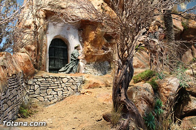 Beln Hdad de Santa Mara Cleof y Coronacin de Espinas 2016 - 39