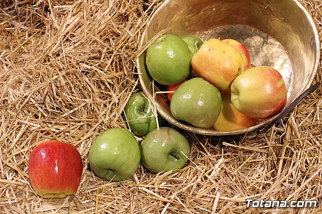 Belenes Iglesia de Santiago y Convento de las Tres Avemaras - Navidad 2018 - 10