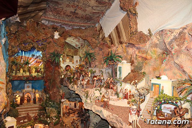Belenes Iglesia de Santiago y Convento de las Tres Avemaras - Navidad 2018 - 25