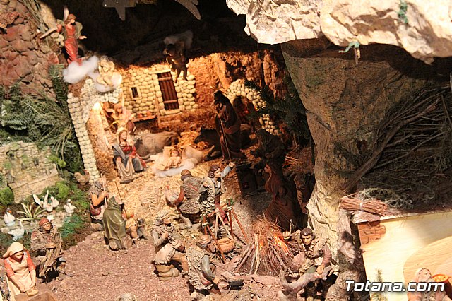 Belenes Iglesia de Santiago y Convento de las Tres Avemaras - Navidad 2018 - 39