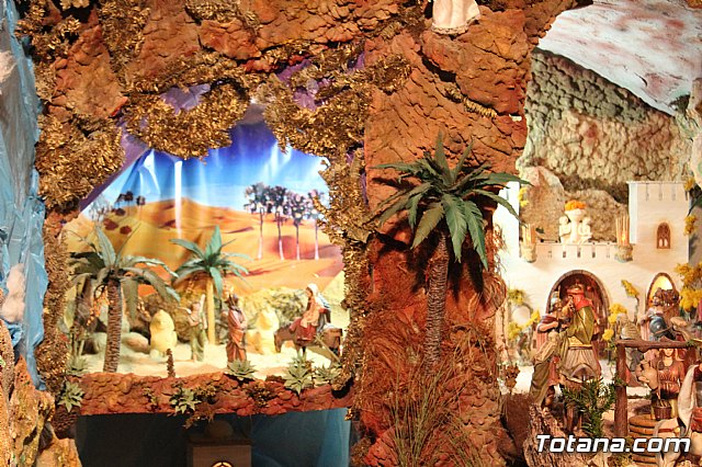 Belenes Iglesia de Santiago y Convento de las Tres Avemaras - Navidad 2018 - 40