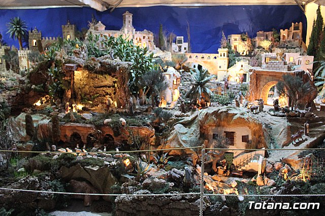 Beln solidario parroquial Santiago el Mayor - Navidad 2021 - 3