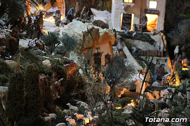 Beln solidario parroquial Santiago el Mayor - Navidad 2021 - 8