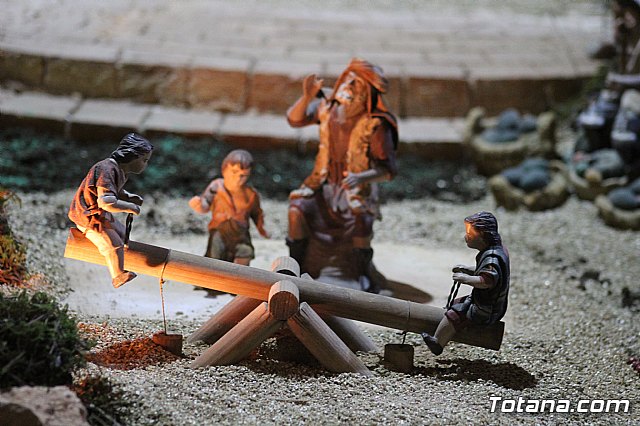 Beln solidario parroquial Santiago el Mayor - Navidad 2021 - 12