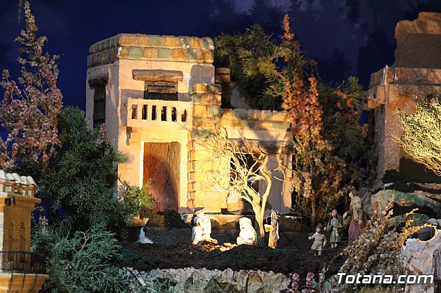 Beln solidario parroquial Santiago el Mayor - Navidad 2021 - 22