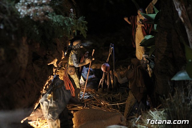 Beln solidario parroquial Santiago el Mayor - Navidad 2021 - 36