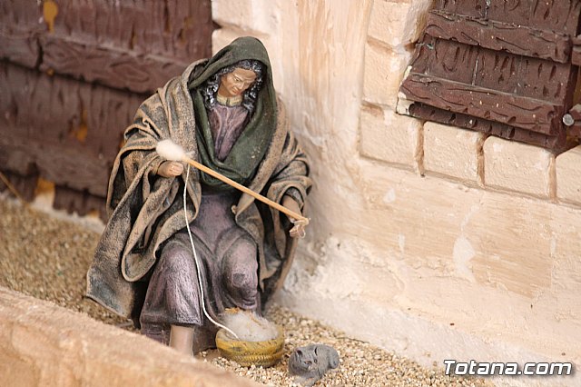 Beln solidario parroquial Santiago el Mayor - Navidad 2021 - 70