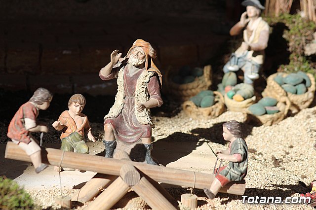Beln solidario parroquial Santiago el Mayor - Navidad 2021 - 86