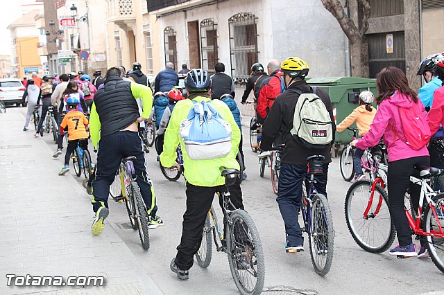 Da de la Bicicleta y exhibicin de Trial  - 180