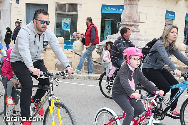 Da de la Bicicleta y exhibicin de Trial  - 300