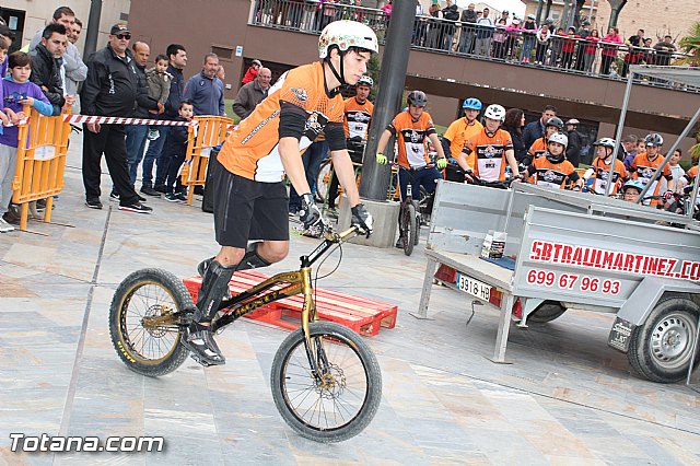 Da de la Bicicleta y exhibicin de Trial  - 406
