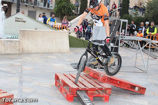 Da de la Bicicleta y exhibicin de Trial  - 412