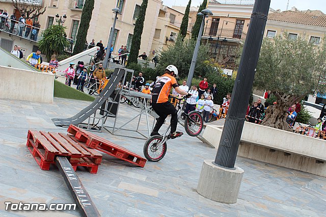 Da de la Bicicleta y exhibicin de Trial  - 430