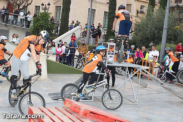 Da de la Bicicleta y exhibicin de Trial  - 472