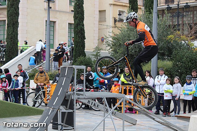 Da de la Bicicleta y exhibicin de Trial  - 489