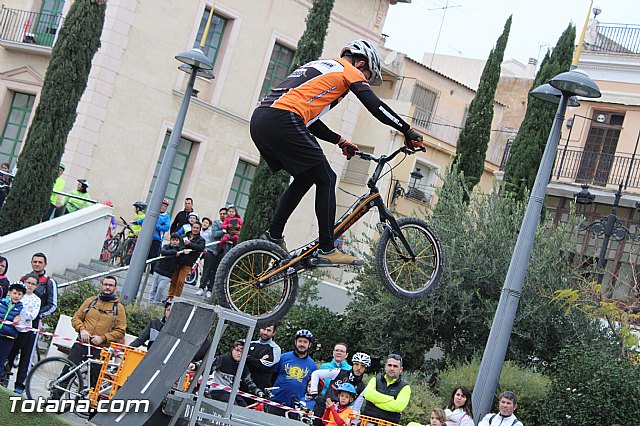 Da de la Bicicleta y exhibicin de Trial  - 496