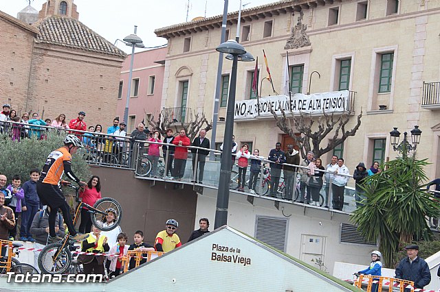 Da de la Bicicleta y exhibicin de Trial  - 512