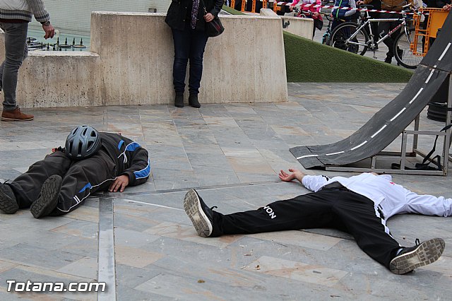 Da de la Bicicleta y exhibicin de Trial  - 513