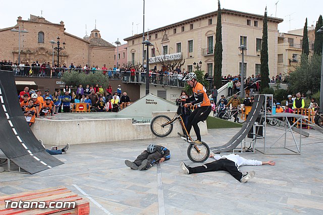 Da de la Bicicleta y exhibicin de Trial  - 518