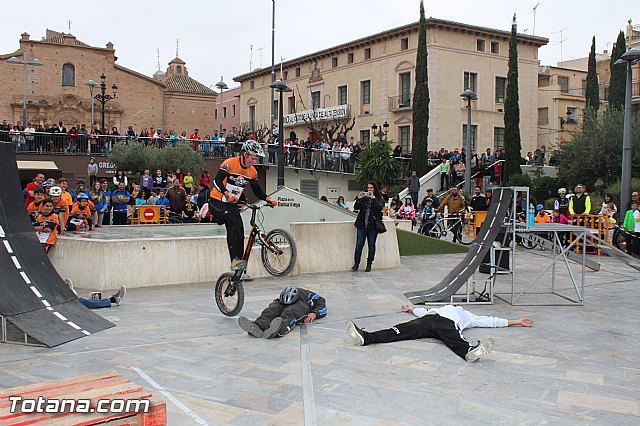 Da de la Bicicleta y exhibicin de Trial  - 520