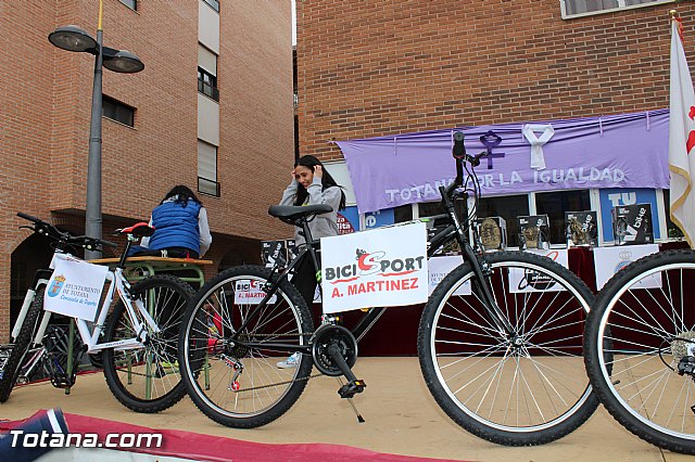 Da de la Bicicleta y exhibicin de Trial  - 537