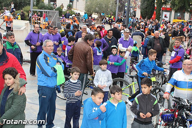 Da de la Bicicleta y exhibicin de Trial  - 540