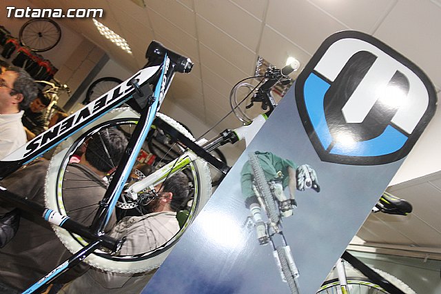 Inauguracin de las nuevas instalaciones de Bike Planet en Totana - 57