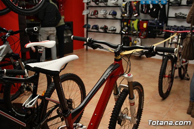 Inauguracin nueva tienda de bicicletas 