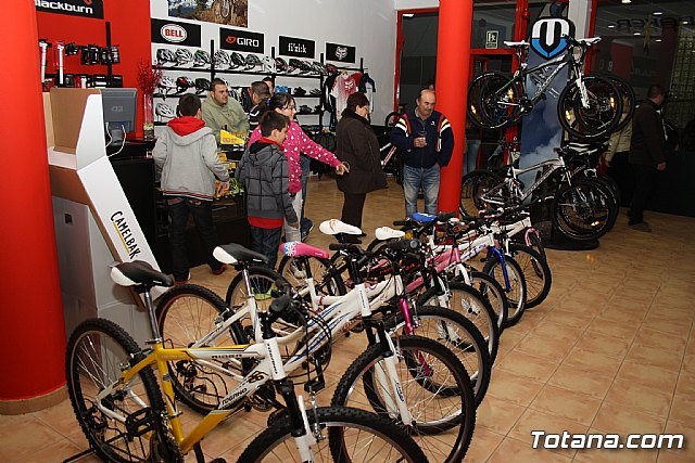 Inauguracin nueva tienda de bicicletas 