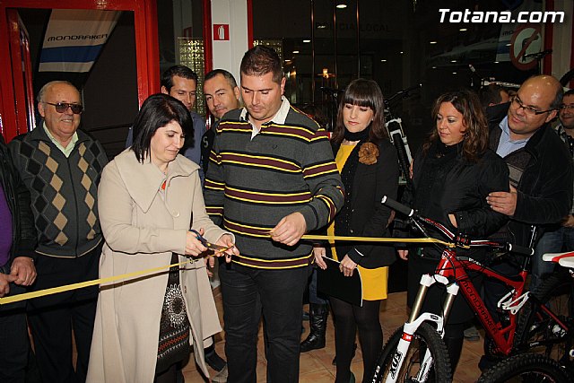 Inauguracin nueva tienda de bicicletas 