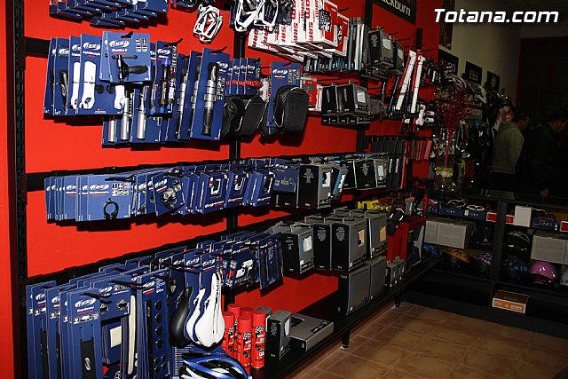 Inauguracin nueva tienda de bicicletas 