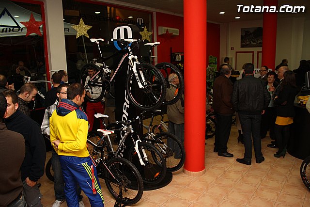 Inauguracin nueva tienda de bicicletas 