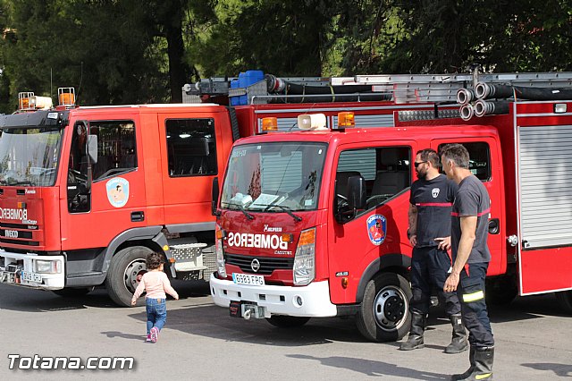 Vehculos de seguridad y emergencias locales 2016 - 47