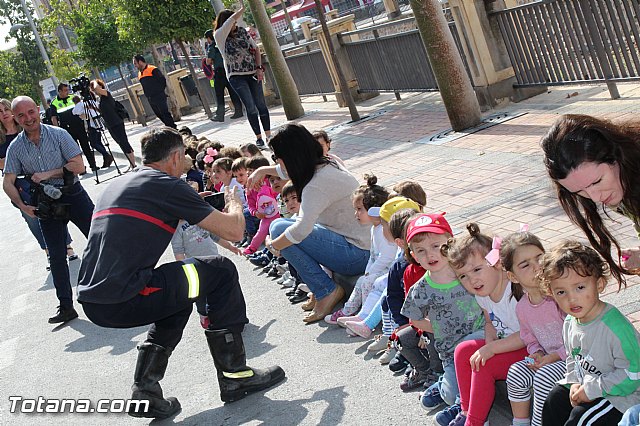 Vehculos de seguridad y emergencias locales 2016 - 74