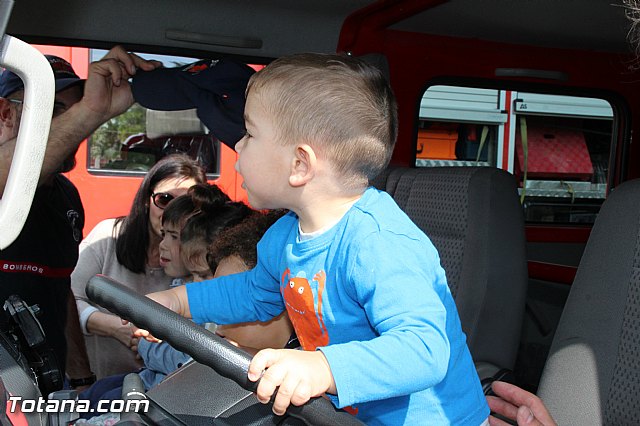 Vehculos de seguridad y emergencias locales 2016 - 98