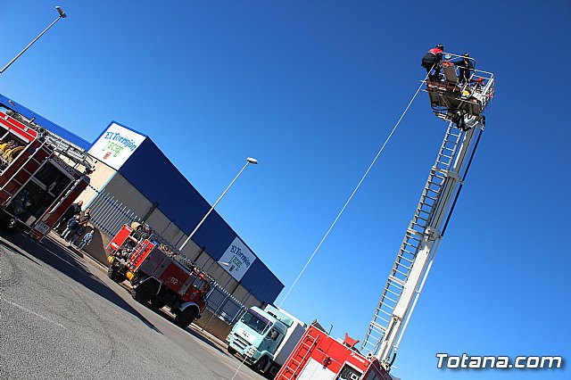 I Campaa de Recogida de Alimentos - Parque de Bomberos de Totana-Alhama  - 118