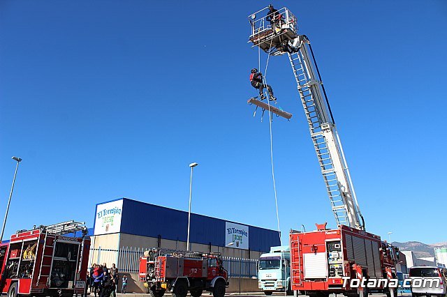 I Campaa de Recogida de Alimentos - Parque de Bomberos de Totana-Alhama  - 125